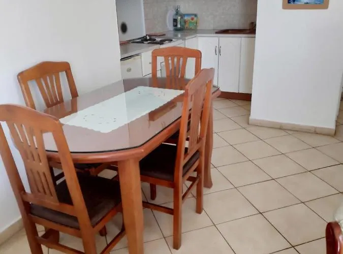 Private Sea View 2 Minutes Away From * Sarandë